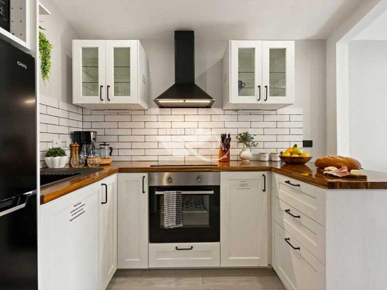 Air BnB Cleaning - kitchen